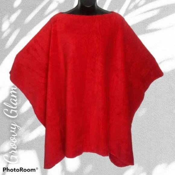GROOVY GLAM Handmade Red Classic Plush Poncho
